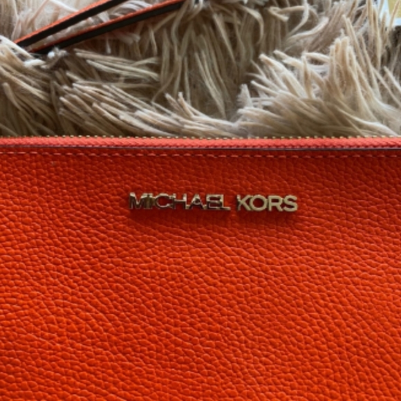 Michael Kors Wristlet - Picture 4 of 12